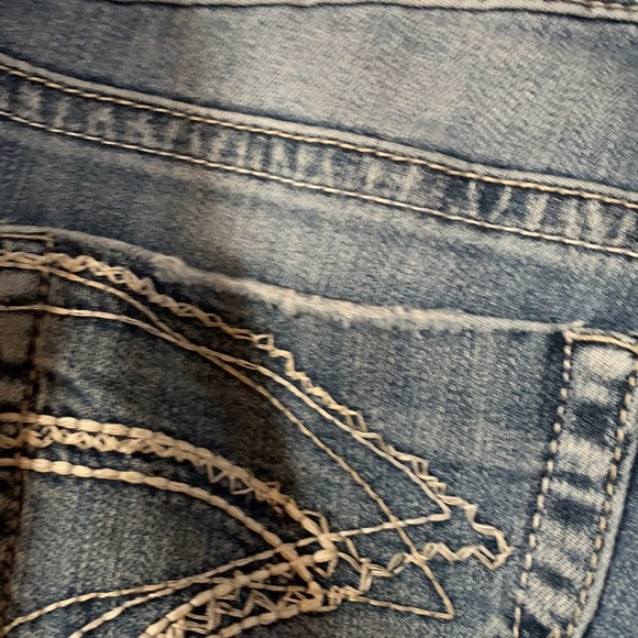 Women’s Silver capris - Picture 8 of 8